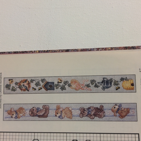 Just CrossStitch Magazine April 2000 - Picture 13 of 13